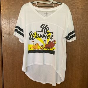 XL The Lion King “No Worries” T-Shirt